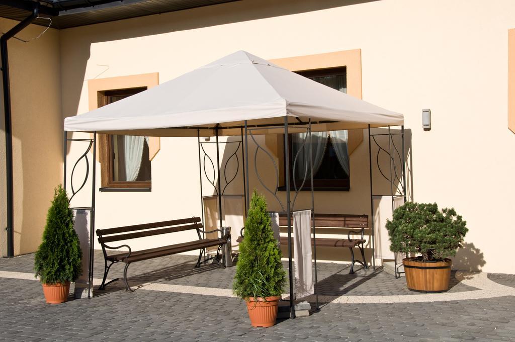 Hotel Diament - Zajazd U Przemka Zgierz Dış mekan fotoğraf