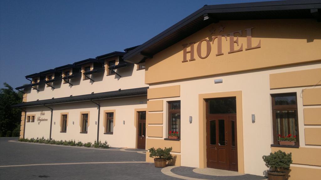 Hotel Diament - Zajazd U Przemka Zgierz Dış mekan fotoğraf